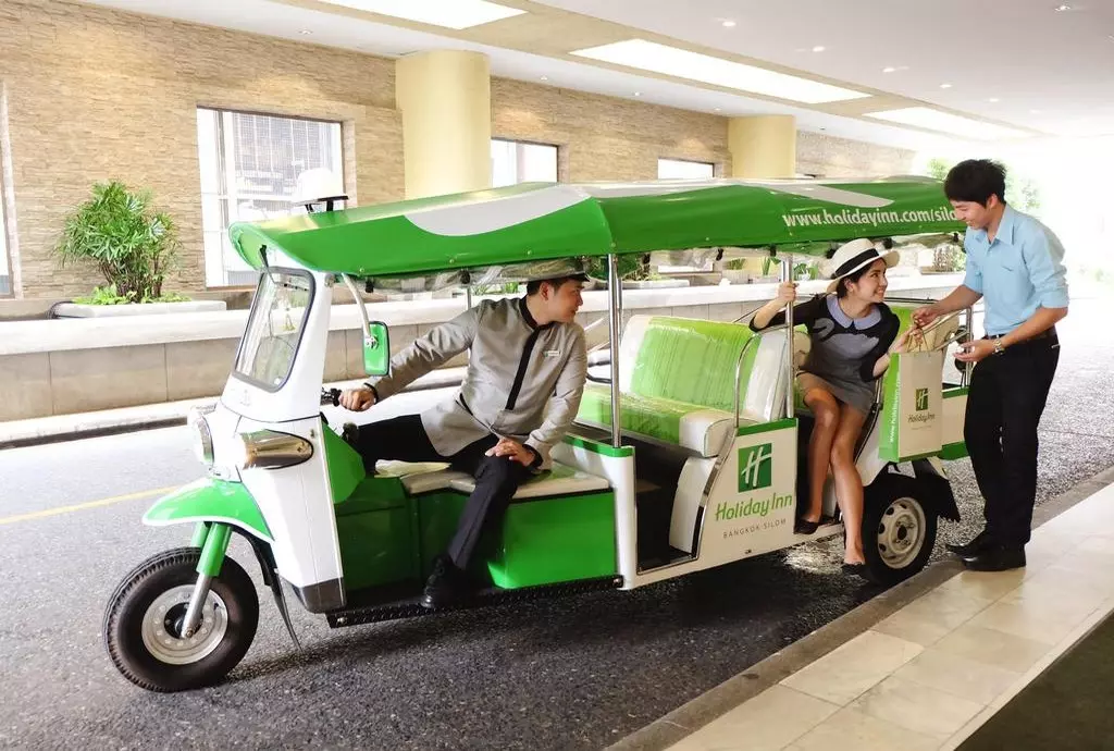 holiday_inn_silom_shabavizparvaz_11.jpg holiday_inn_silom_shabavizparvaz_11.jpg