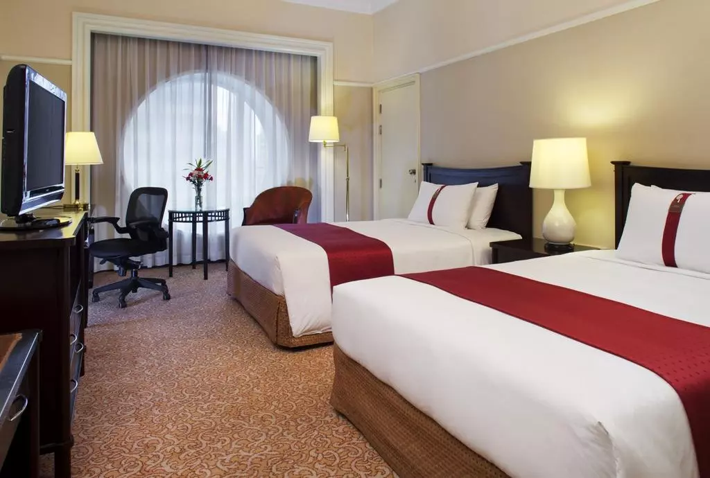 holiday_inn_silom_shabavizparvaz_14.jpg holiday_inn_silom_shabavizparvaz_14.jpg