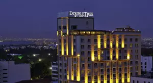 hotel_double_tree_hilton_shabavizparvaz.jpg