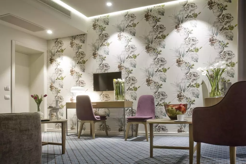 hotel_jump_inn_belgrade_shabavizparvaz_13.jpg hotel_jump_inn_belgrade_shabavizparvaz_13.jpg