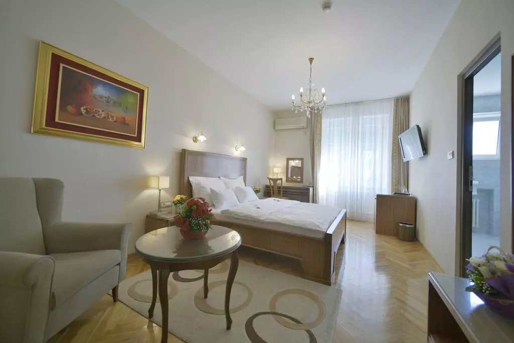 hotel_majestic_belgrade_shabavizparvaz_17.jpg