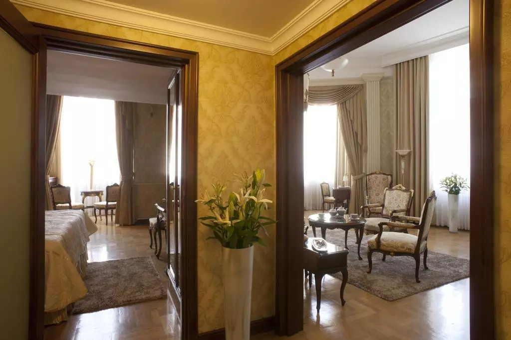 hotel_moskva_belgrade_shabavizparvaz_16.jpg