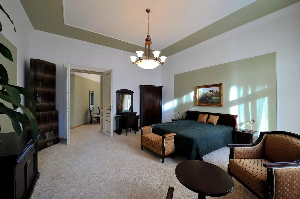 hotel_rezime_crown_shabavizparvaz_07.jpg hotel_rezime_crown_shabavizparvaz_07.jpg