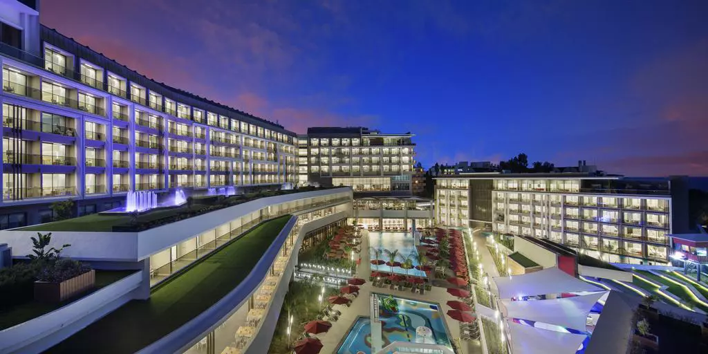 hotel_sense_deluxe_shabavizparvaz_26.jpg