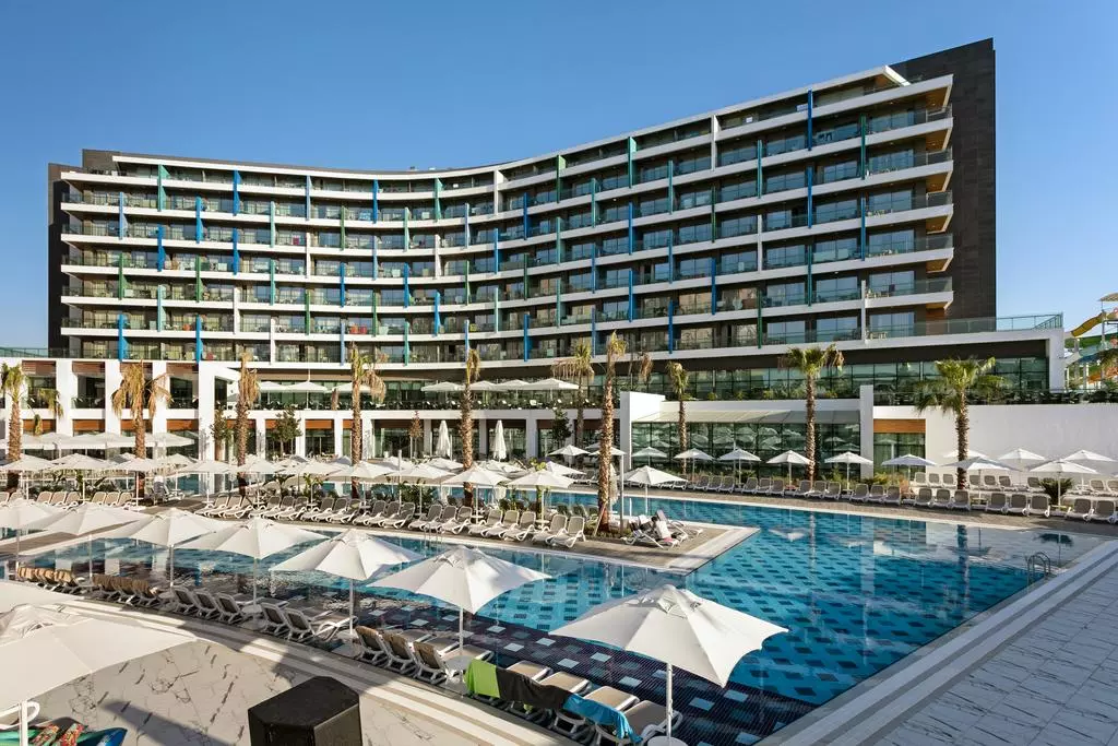 hotel_wind_of_lara_shabavizparvaz_06.jpg