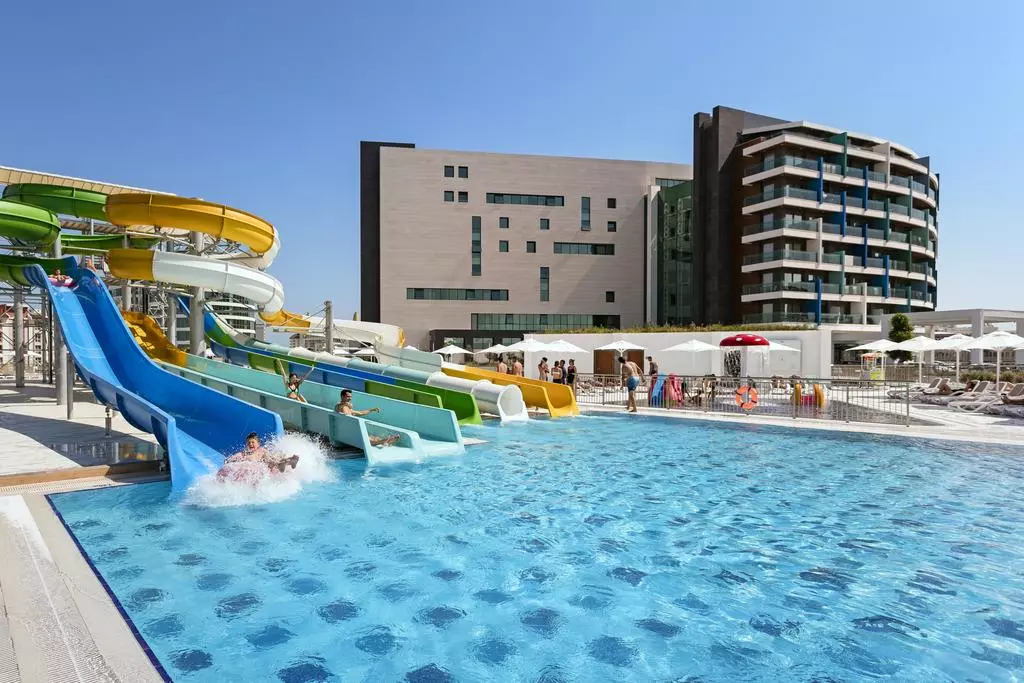 hotel_wind_of_lara_shabavizparvaz_07.jpg