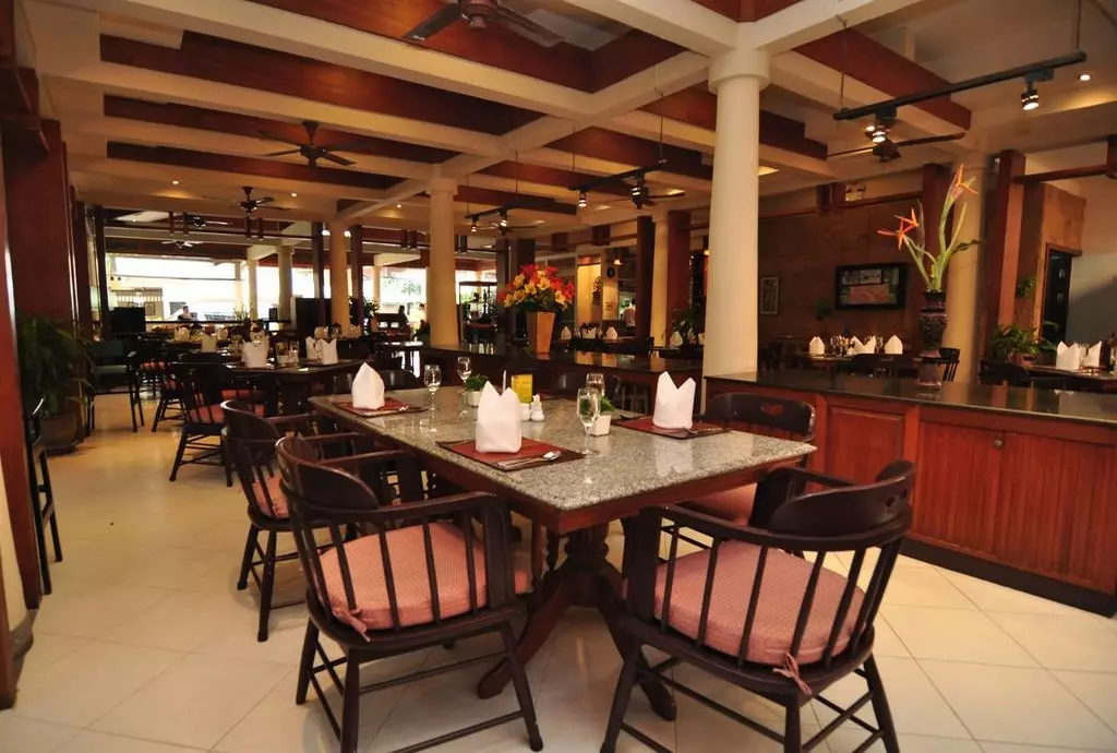 hyton_leelavadee_shabavizparvaz_17.jpg hyton_leelavadee_shabavizparvaz_17.jpg