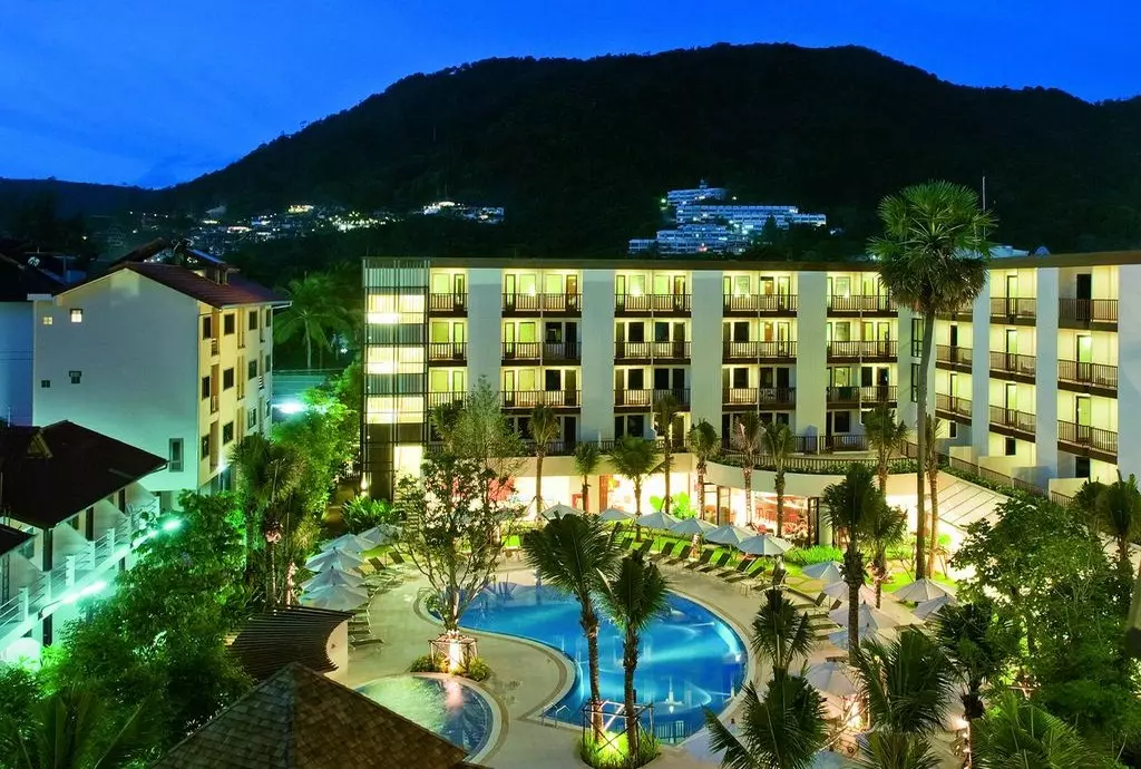 ibis_patong_phuket_shabavizparvaz_01.jpg ibis_patong_phuket_shabavizparvaz_01.jpg