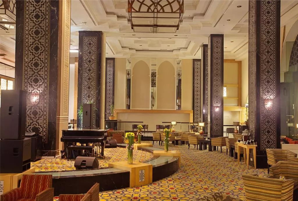 istana_hotel_shabavizparvaz_04.jpg