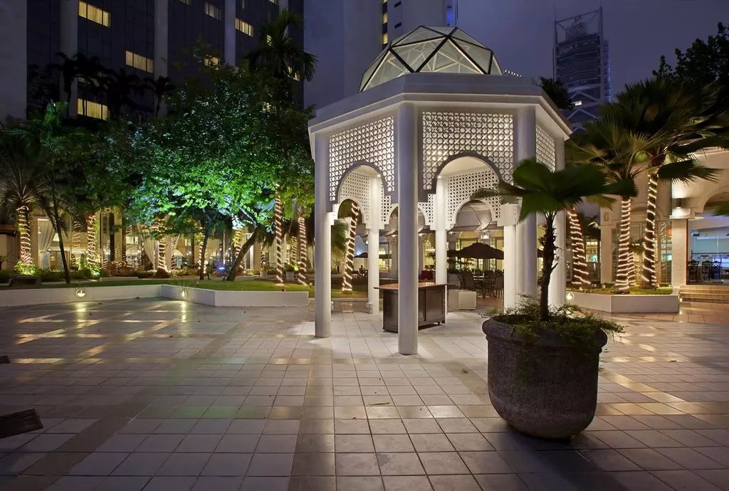 istana_hotel_shabavizparvaz_07.jpg