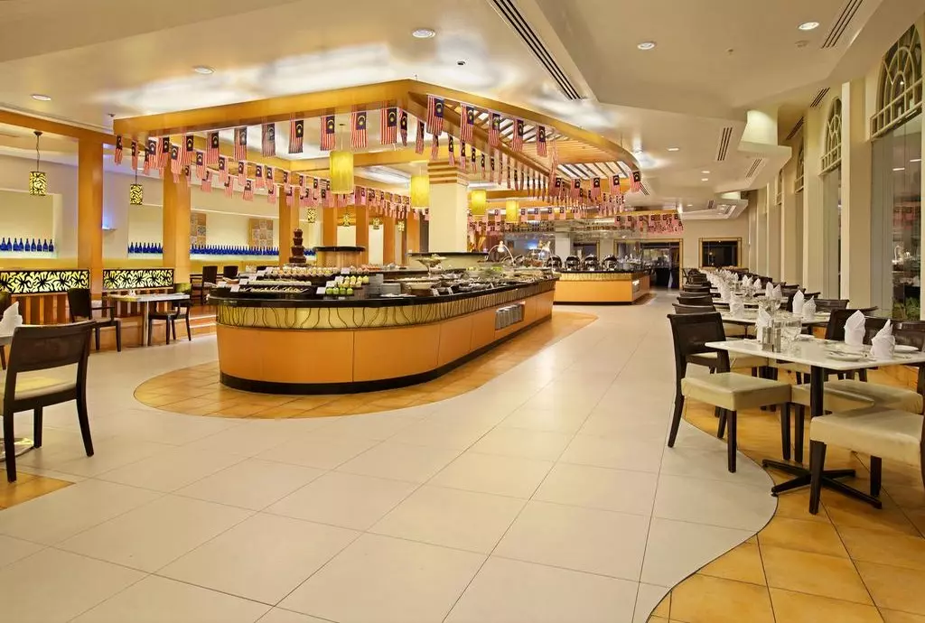 istana_hotel_shabavizparvaz_13.jpg