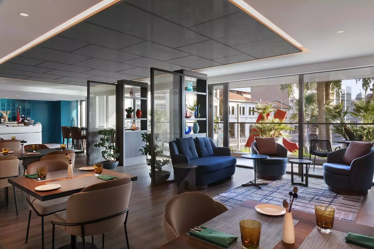 رستوران هتل ازمیر ماریوت رستوران هتل ازمیر ماریوت