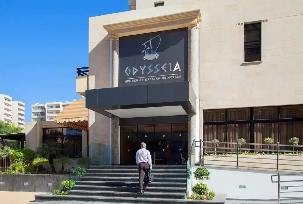 kapetanios_odyssia_limassol_shabavizparvaz_03.jpg