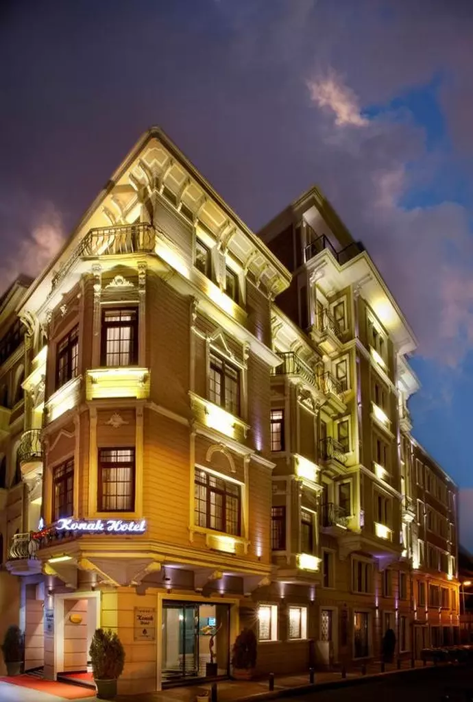 konak_shabavizparvaz_01.jpg konak_shabavizparvaz_01.jpg