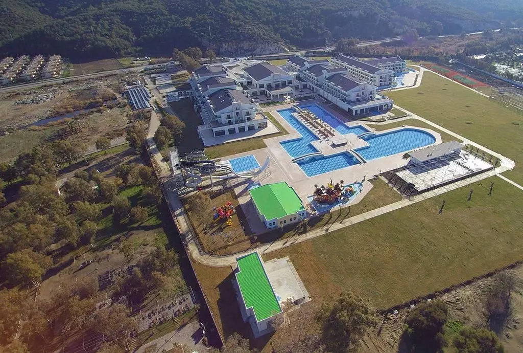 korumar_ephesus_shabavizparvaz_03.jpg