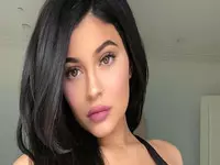 kylie-jenner_shabavizparvaz_200.jpg