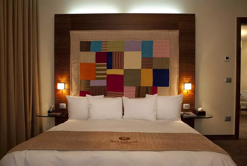 landmark_baku_shabavizparvaz_06.jpg landmark_baku_shabavizparvaz_06.jpg