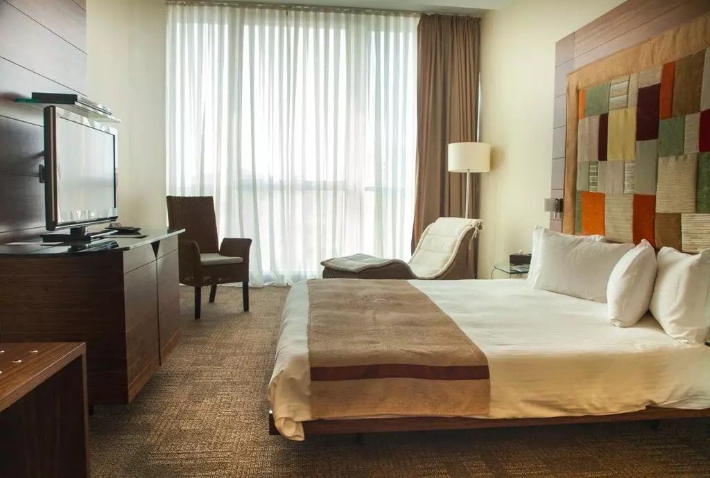 landmark_baku_shabavizparvaz_07.jpg landmark_baku_shabavizparvaz_07.jpg