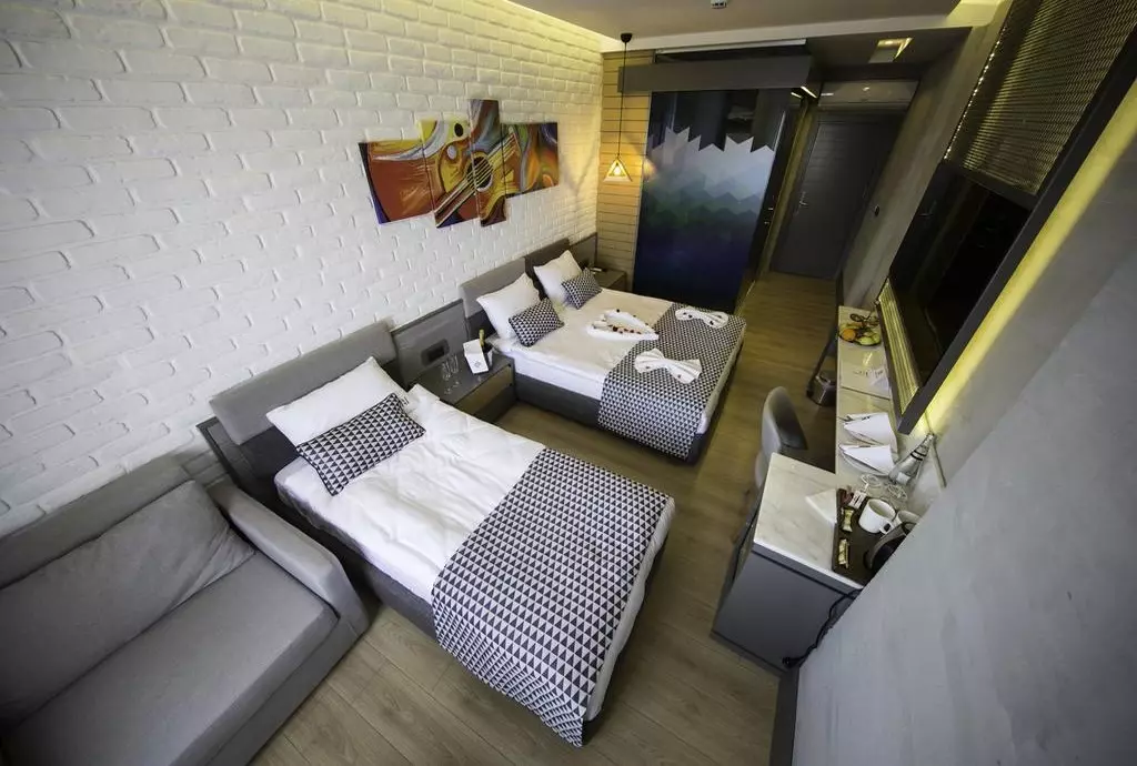 laren_family_antalya_shabavizparvaz_07.jpg
