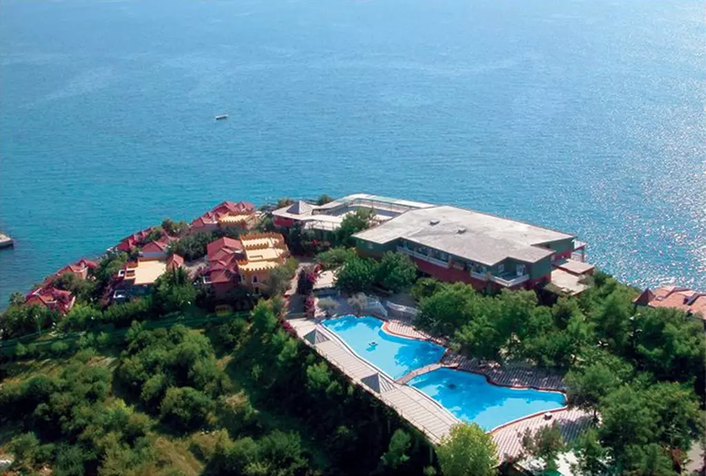 larissa_green_hill_alanya_shabavizparvaz_02.jpg