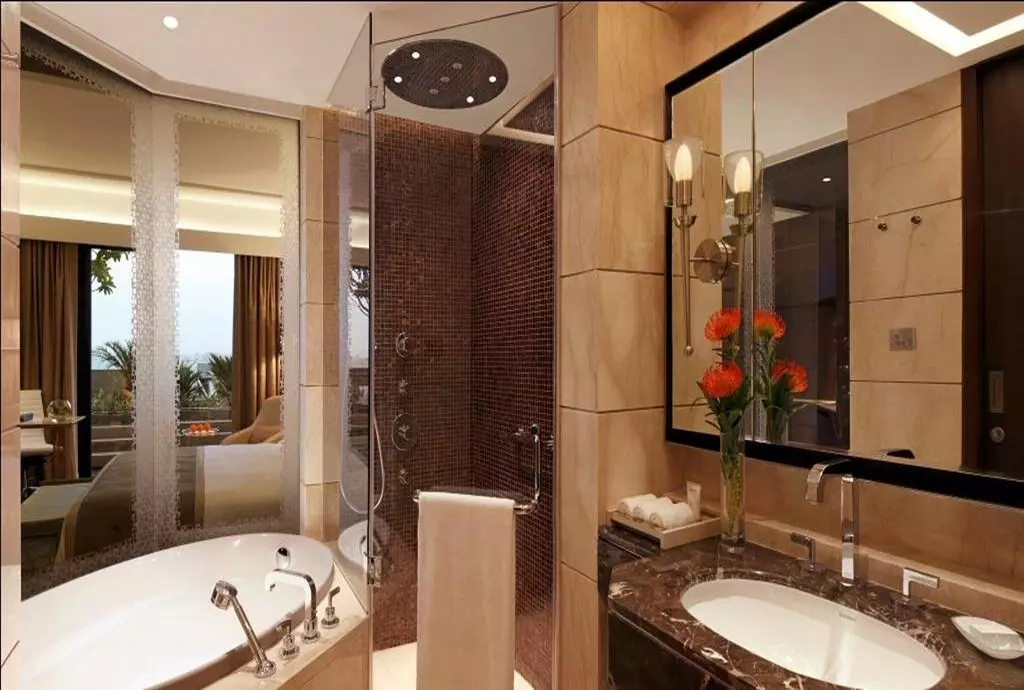 leela_ambience_convention_delhi_shabavizparvaz_14.jpg leela_ambience_convention_delhi_shabavizparvaz_14.jpg