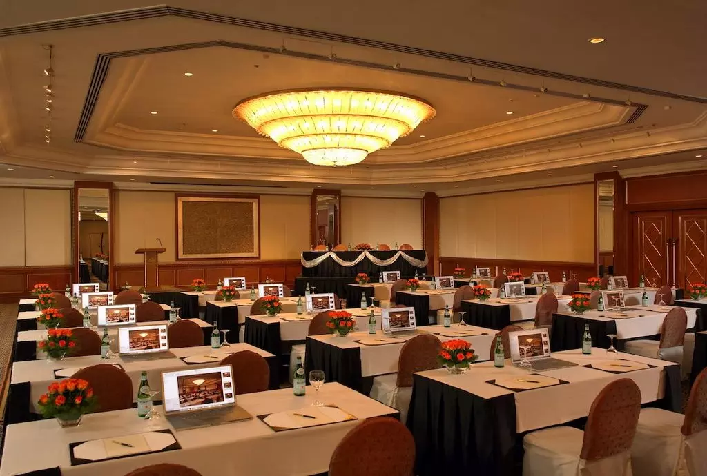 leela_mumbai_shabavizparvaz_09.jpg leela_mumbai_shabavizparvaz_09.jpg