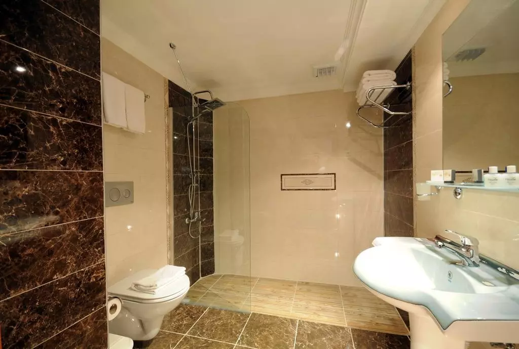 letoile_beach_marmaris_shabavizparvaz_05.jpg letoile_beach_marmaris_shabavizparvaz_05.jpg