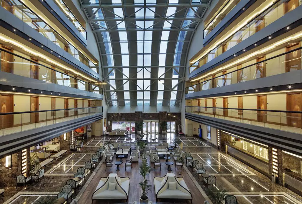 liberty_lara_shabavizparvaz_21.jpg liberty_lara_shabavizparvaz_21.jpg