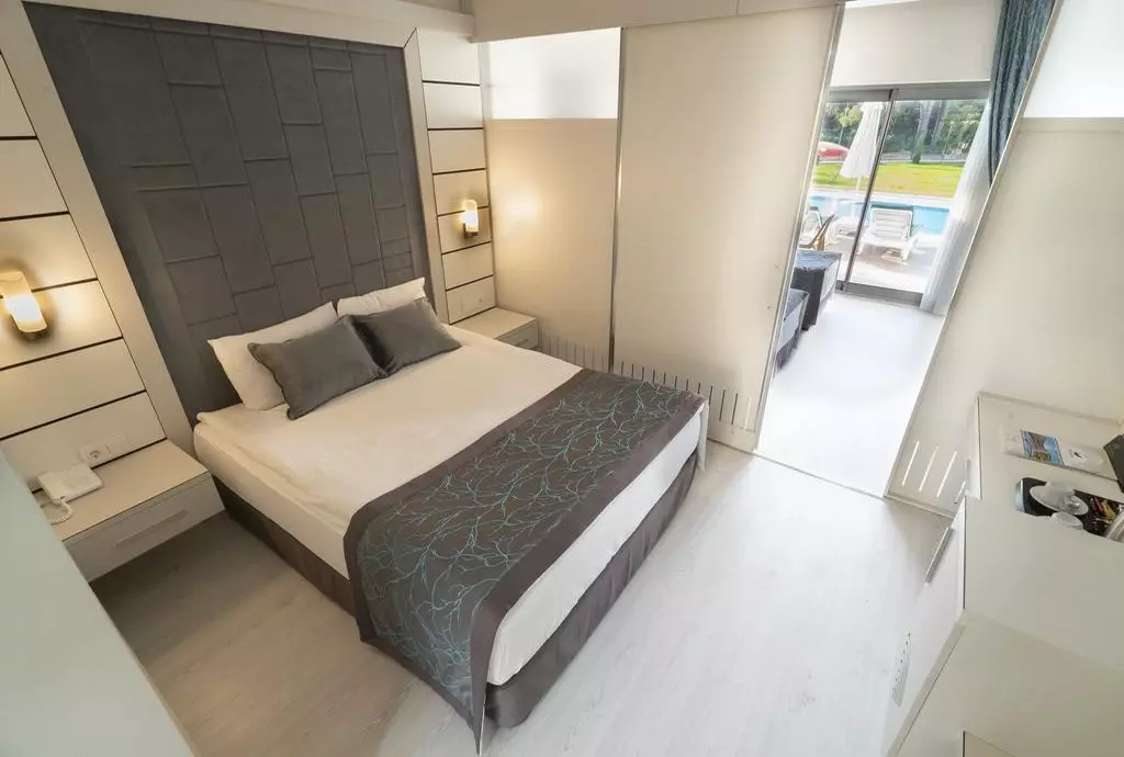 linda_resort_antalya_shabavizparvaz_04.jpg