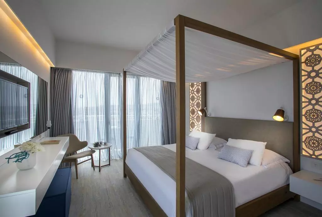 lordos_breach_shabavizparvaz_08.jpg lordos_breach_shabavizparvaz_08.jpg