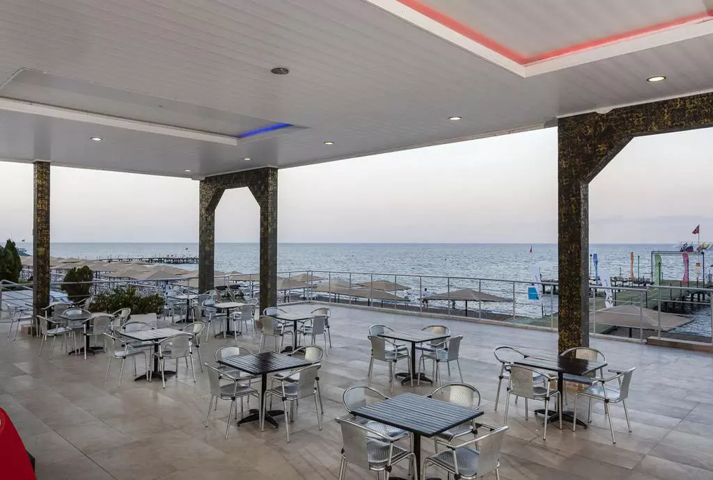 majesty_club_la_mer_shabavizparvaz_03.jpg