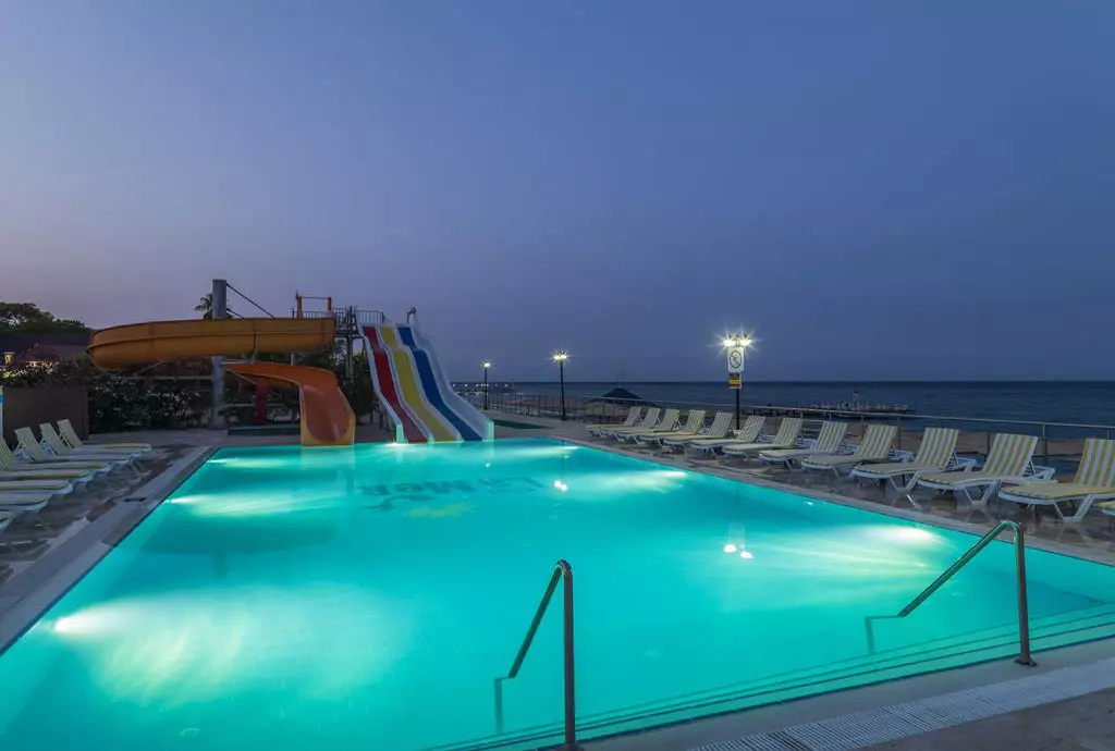 majesty_club_la_mer_shabavizparvaz_09.jpg
