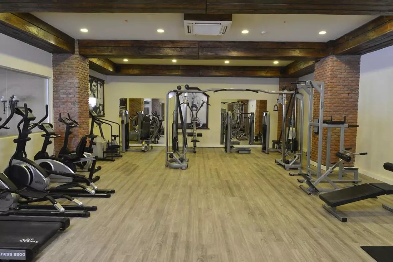 mamarispalace22_shabaviz.jpg mamarispalace22_shabaviz.jpg