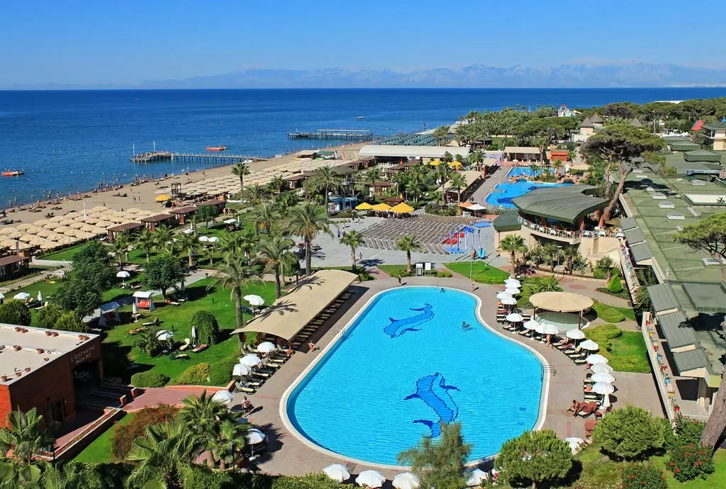 maritim_pine_beach_shabavizparvaz_05.jpg