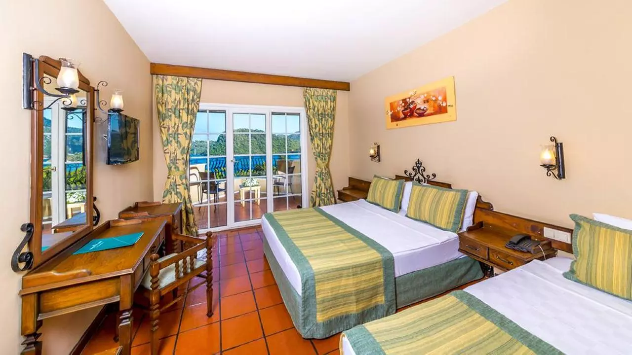 marmarispalce29_shabaviz.jpg marmarispalce29_shabaviz.jpg