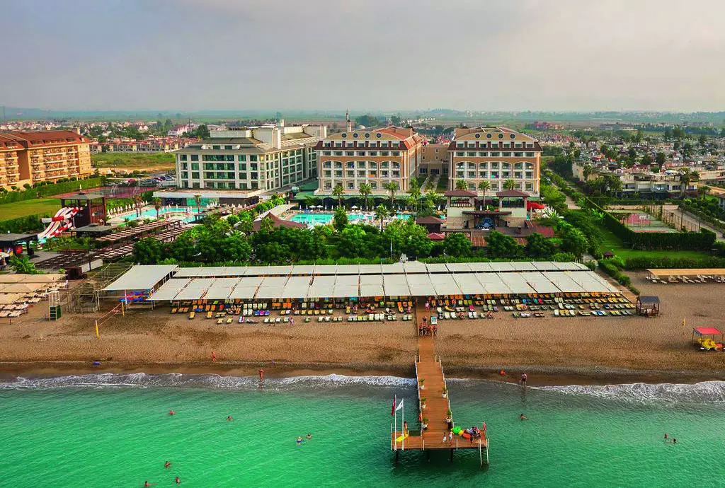 max_holiday_belek_shabavizparvaz_01.jpg