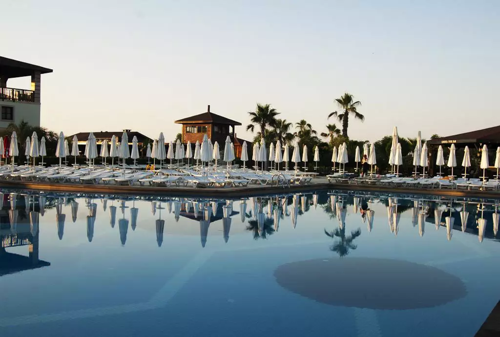 max_holiday_belek_shabavizparvaz_03.jpg