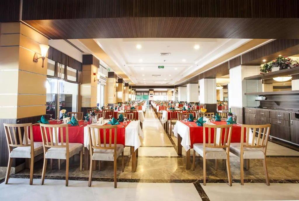 max_holiday_belek_shabavizparvaz_05.jpg