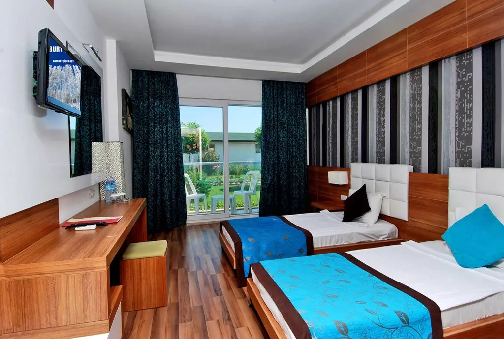 maya_world_belek_shabavizparvaz_07.jpg maya_world_belek_shabavizparvaz_07.jpg
