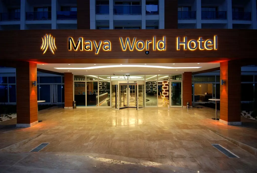 maya_world_shabavizparvaz_14.jpg