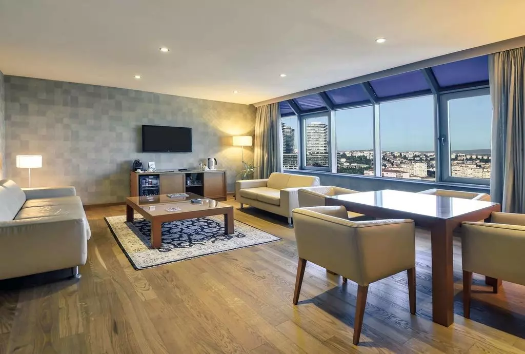 mercure_bosphorus_shabavizparvaz_02.jpg mercure_bosphorus_shabavizparvaz_02.jpg
