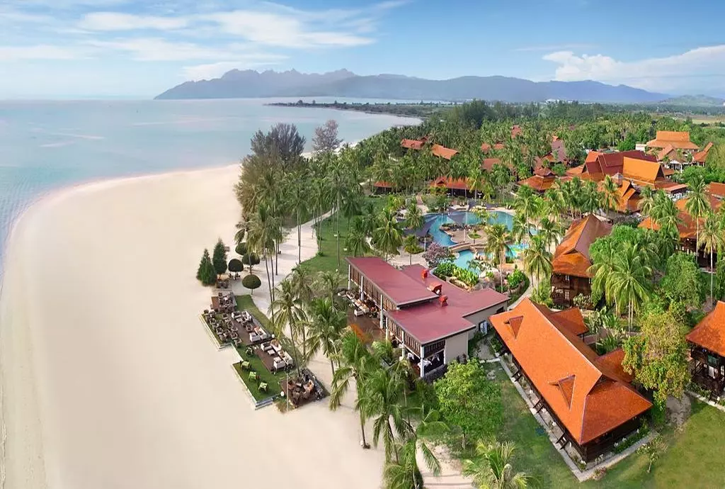 meritus_pelangi_beach_shabavizparvaz_01.jpg