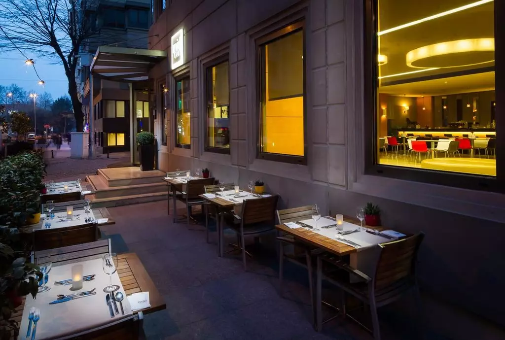 midtown_istanbul_shabavizparvaz_06.jpg