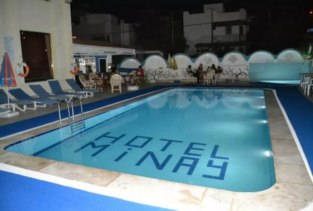 minay_kusadasi_shabavizparvaz_02.jpg minay_kusadasi_shabavizparvaz_02.jpg