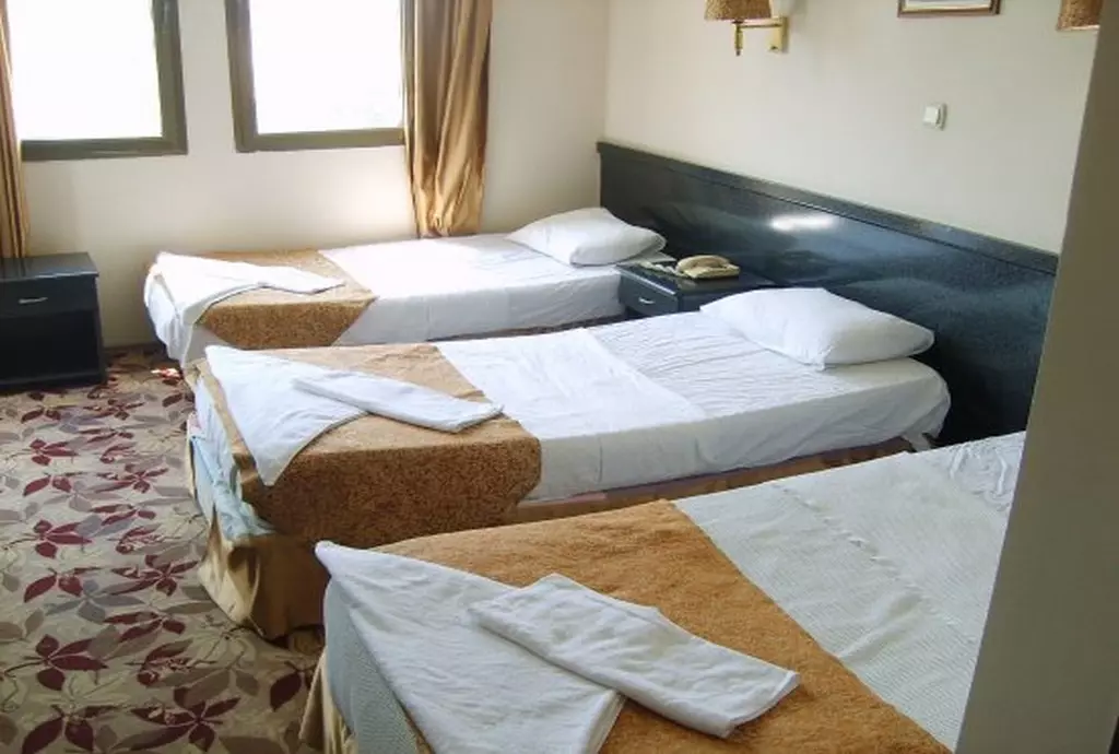 minay_kusadasi_shabavizparvaz_06.jpg minay_kusadasi_shabavizparvaz_06.jpg