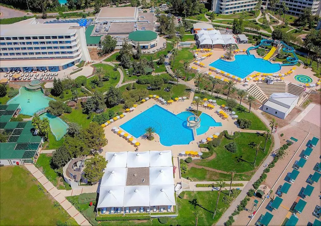 mirage_park_resort_shabavizparvaz_16.jpg
