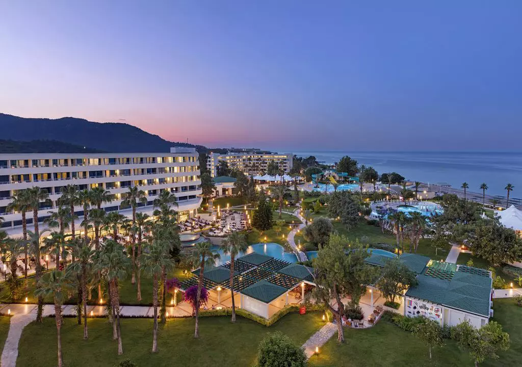 mirage_park_resort_shabavizparvaz_18.jpg