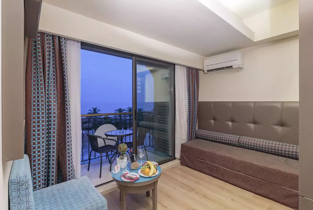 nashira_resort_shabavizparvaz_03.jpg nashira_resort_shabavizparvaz_03.jpg