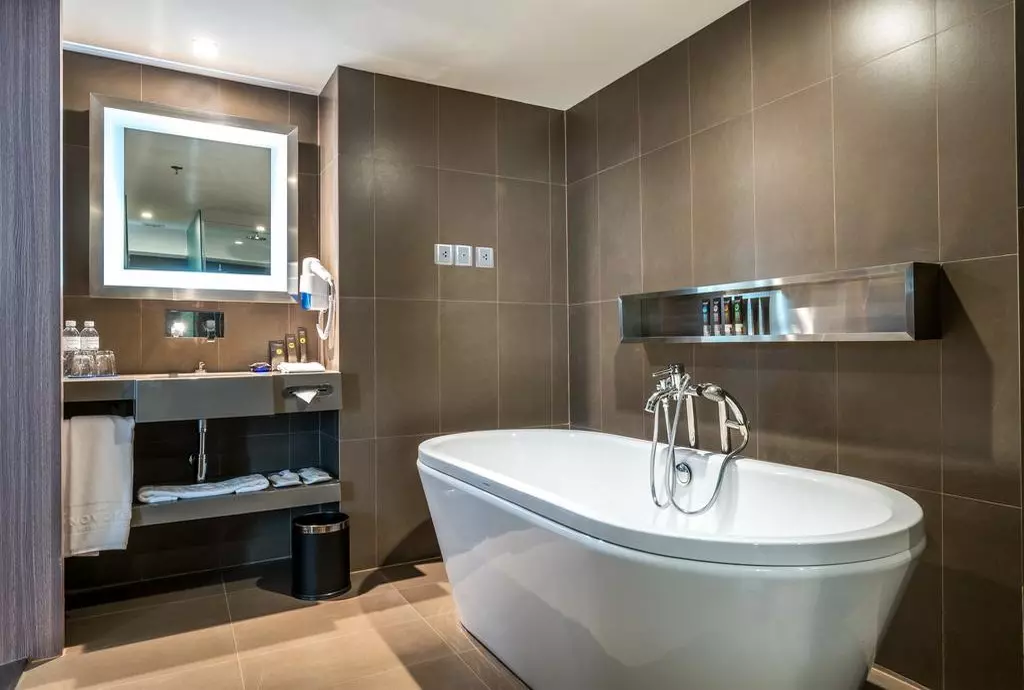novotel_fenix_silom_shabavizparvaz_17.jpg novotel_fenix_silom_shabavizparvaz_17.jpg