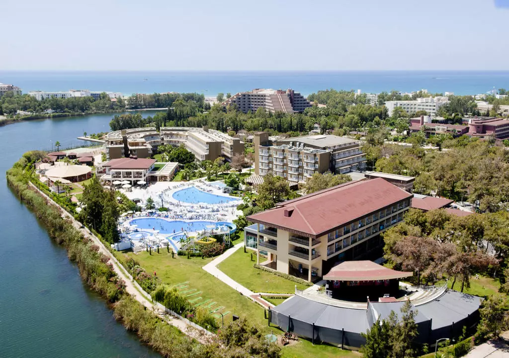 otium_eco_club_shabavizparvaz_02.jpg